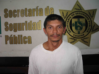 Velador exhibicionista detenido