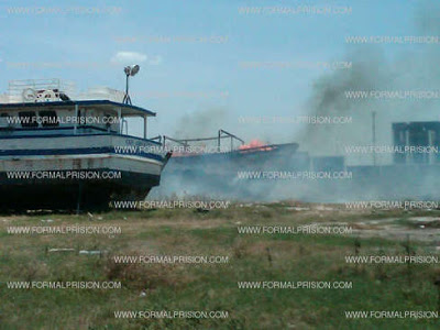 ¡Fuego, fuego!, se quema barco en Progreso