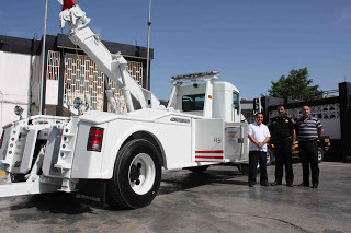 Camioneros compran grúa: chocan seguido