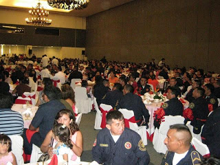 Celebran el día del bombero con reconocimientos y más equipamiento