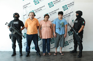 Tres detenidos por timar con falsas plazas de la SEP