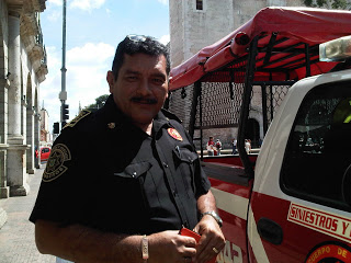 Envían escuadrón especial de los bomberos al Oriente por el huracán Rina