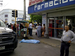 Muere junto a su carrito conocido vendedor de helados