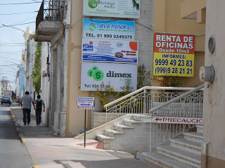 La Policía de Mérida retira señales de alto instaladas ilegalmente