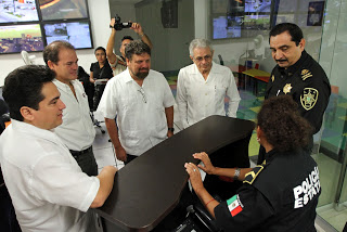 Visita la SSP el equipo de transición de Rolando Zapata