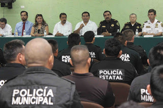 Policías reciben curso para saber cómo tratar a los borrachos