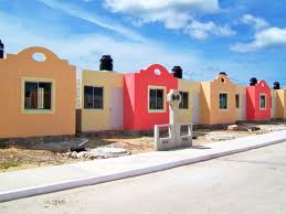 El gobierno del Estado confisca una veintena de casas entregadas por Ivonne Ortega