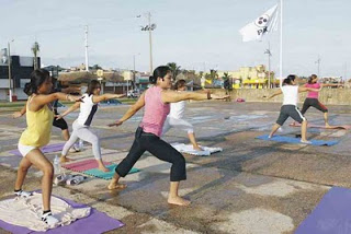 Insólito: amas de casa bailarán zumba para protestar contra un Ayuntamiento