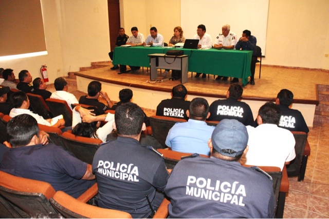Anuncian operativo policiaco para evitar robos a ganaderos del sur de
la entidad