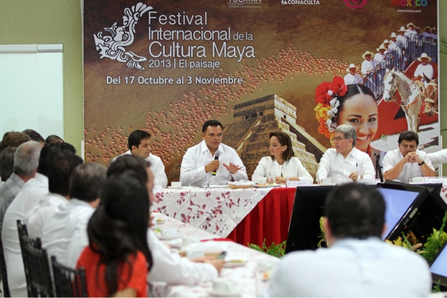 SECTUR realizará amplia campaña de promoción del Festival Internacional
de la Cultura Maya