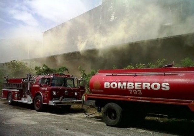 Incendio de grandes proporciones en las bodegas de Andsa