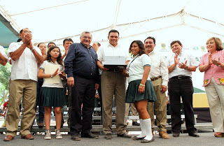 Zapata Bello anuncia obras de infraestructura para beneficio de ocho comunidades.