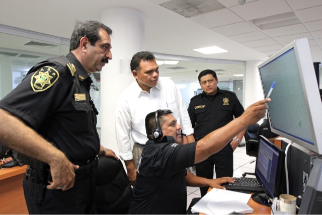 Visita el gobernador cerebro virtual de la SSP