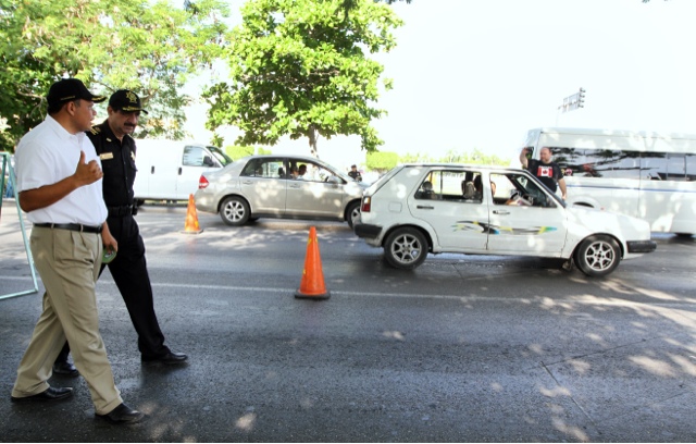 Exhorta el Gobernador a vacacionistas a conducir con precaución