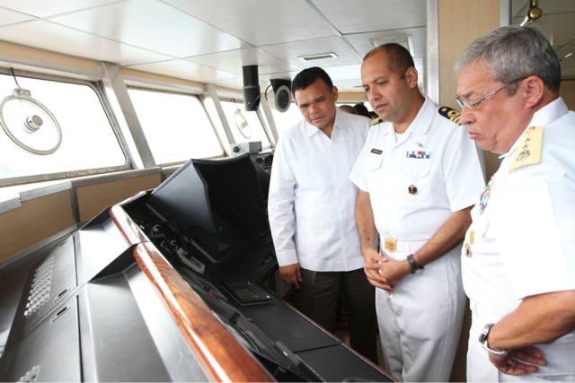 Cadetes de la Escuela Naval Militar visitan Yucatán