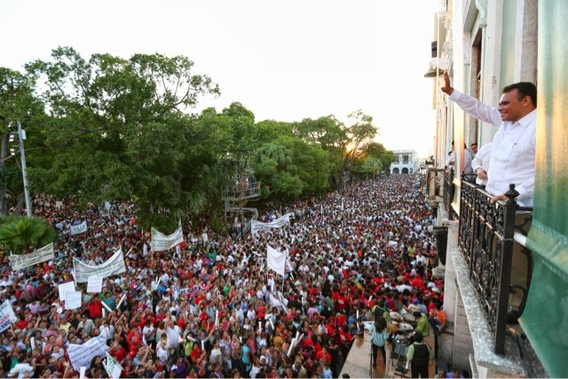 50,000 personas acuden a conmemorar el primer año de gestión de Rolando
Zapata