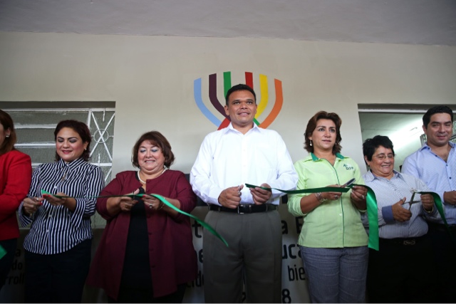 El Gobernador inaugura Centro de Atención a la Violencia de Género