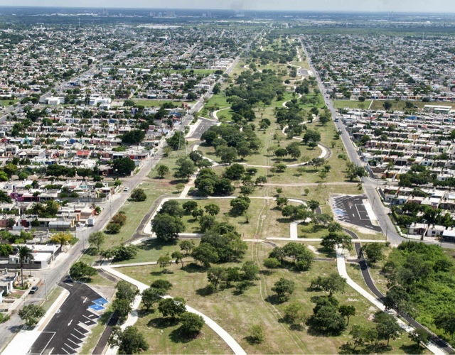 Rolando Zapata anuncia iluminación del Parque Lineal Metropolitano de
Mérida