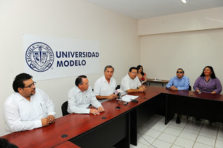 CECYTEY y Universidad Modelo signan un convenio de cooperación.