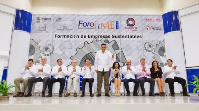 Inaugura el Gobernador el Foro PYME 2013 de la CANACINTRA Yucatán.