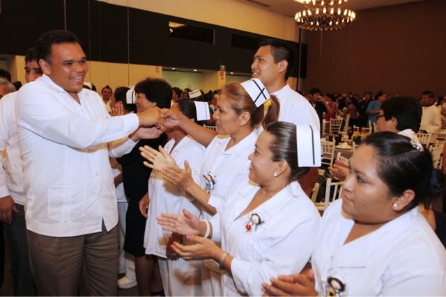 Conmemoran el Día de la Enfermera en Yucatán