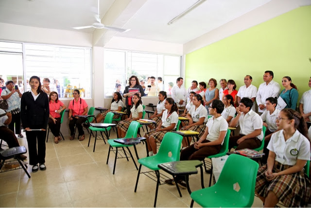 Inauguran nuevo edificio del Centro de Formación Básica y
Sensibilización Artística