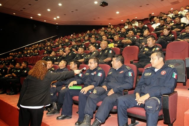 Participan elementos de la SSP en taller sobre Prevención de la
Violencia Familiar y de Género