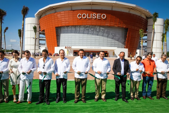 Inauguran el Coliseo Yucatán