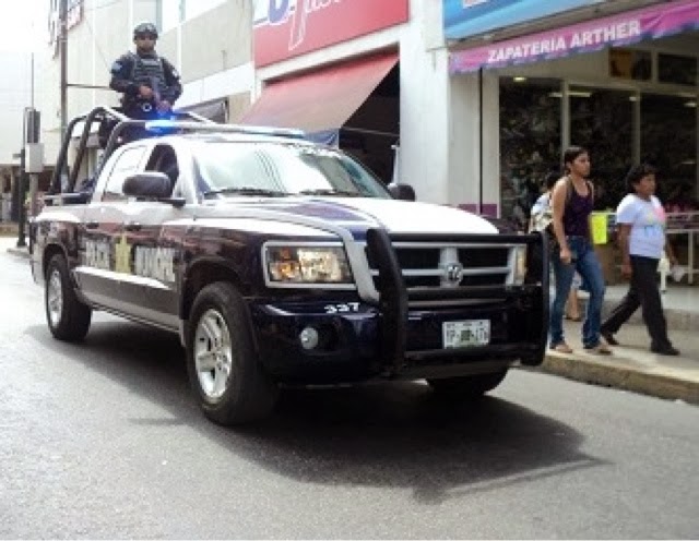 Empistolado asalta joyería del Centro y huye por Catedral