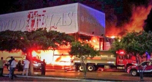 Modatelas arde y moviliza bomberos y policías