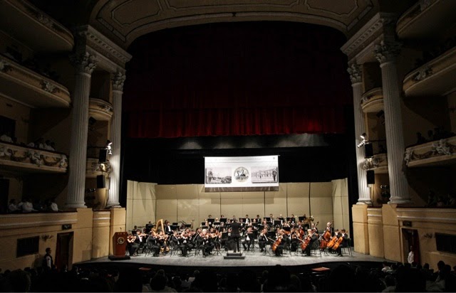 La OSY recuerda la gesta histórica del puerto de Veracruz con magno
concierto.