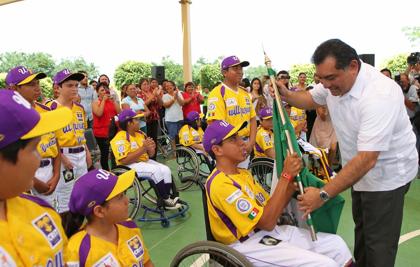 Abanderan a delegación yucateca de béisbol adaptado