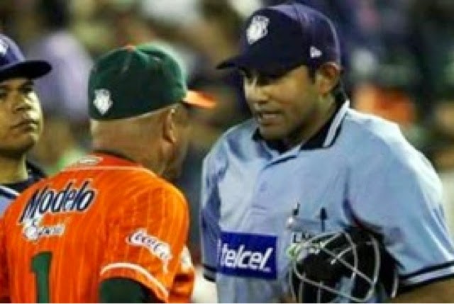 "Ampáyers" suspendidos por llegar ebrios al juego de los Leones de
Yucatán