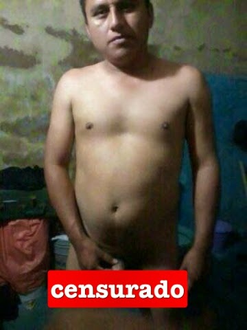 Escándalo por fotografía de un comisario desnudo