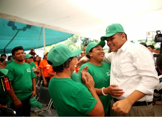 Entregan apoyos a jóvenes emprendedores del sector rural