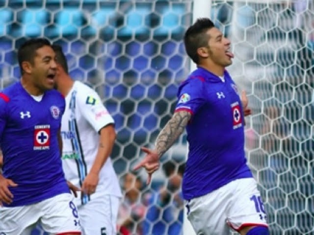 Cruz Azul se reencuentra con el triunfo, vence 2-1 a Querétaro