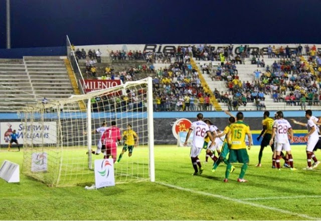 Caen los Venados del Mérida en casa