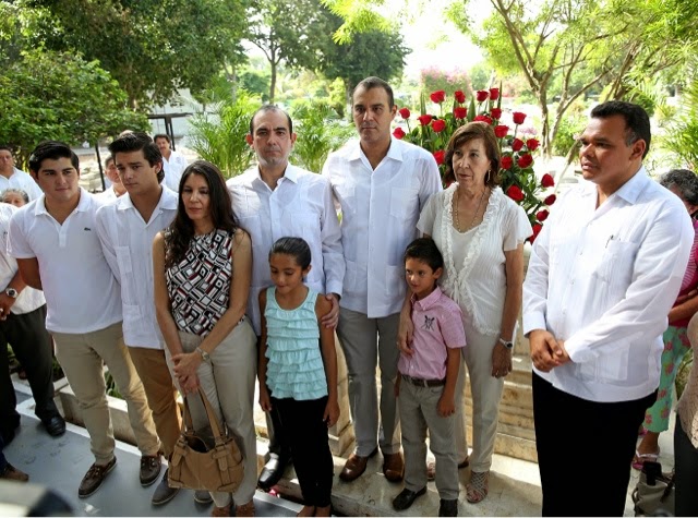 Conmemoran aniversario luctuoso del ex gobernador Víctor Cervera Pacheco