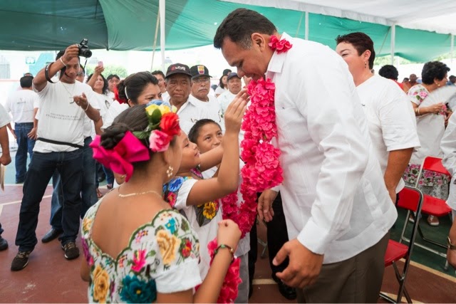 Fortalecen servicios educativos, alimentarios y de justicia en
comunidades mayas