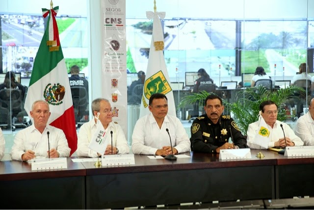 Realizan en Yucatán 2ª Conferencia Regional de Secretarios de Seguridad
Pública