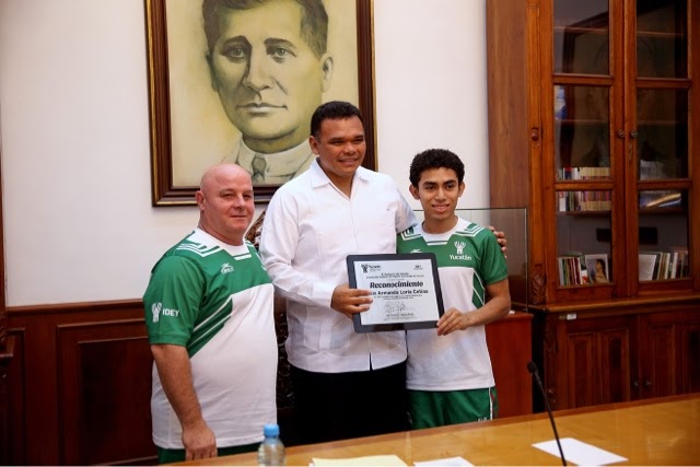 Reconocen esfuerzo de atleta yucateco en Juegos Olímpicos Juveniles