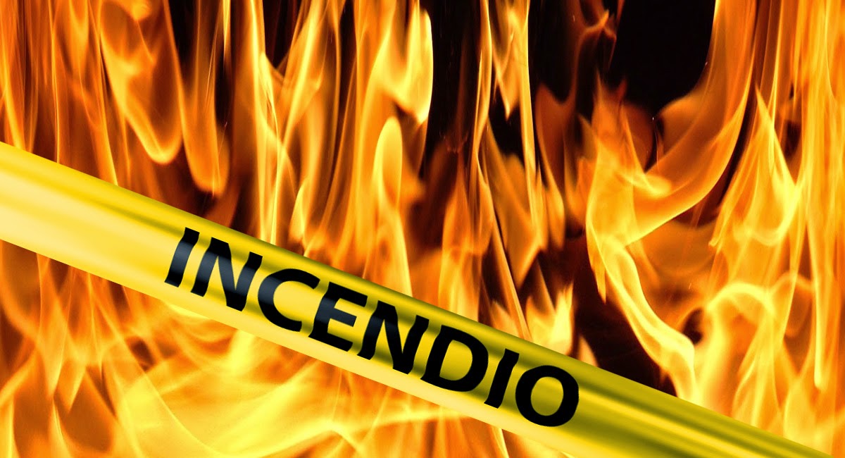 Intensa movilización por incendio en una lonchería