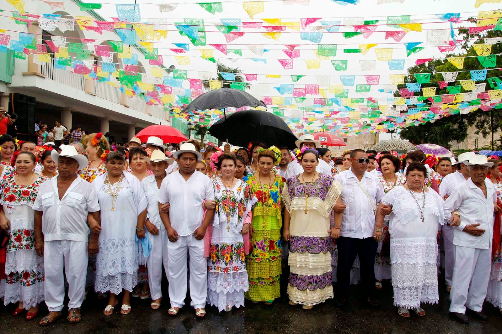 Realizan convite de la Feria de los Reyes Tizimín 2015