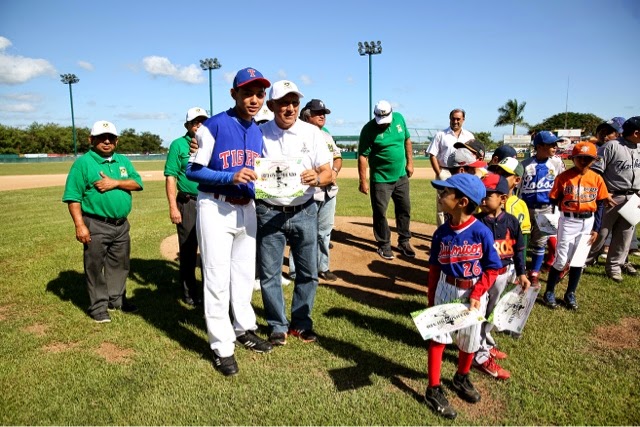 Celebran Juego de Estrellas de la Liga Infantil y Juvenil de Béisbol
Yucatán