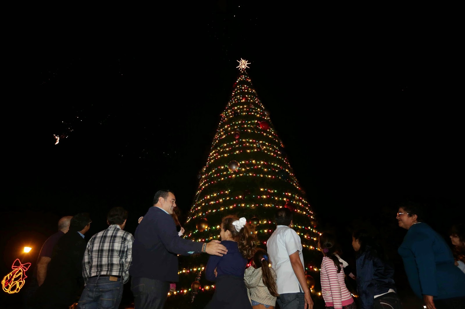 Se ilumina el rostro navideño de Mérida