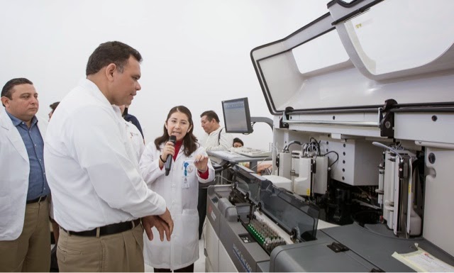 Más y mejor equipo, para laboratorio del Centro de Salud de Mérida