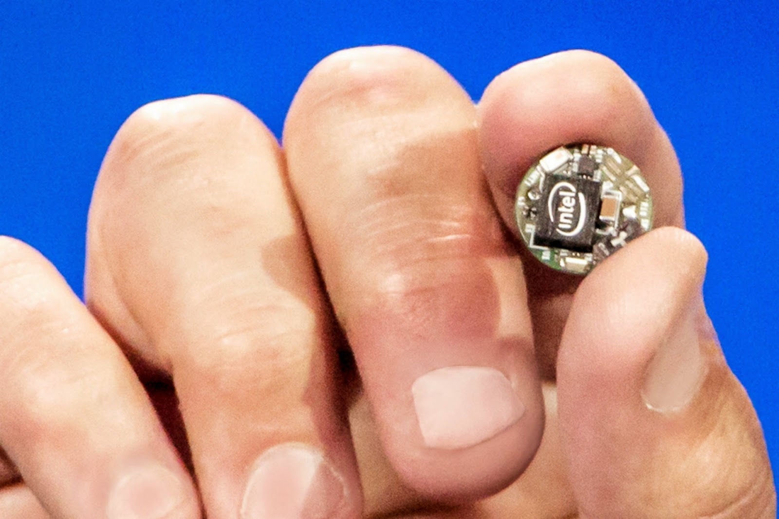 Presentan el chip más pequeño del mundo, el Curie