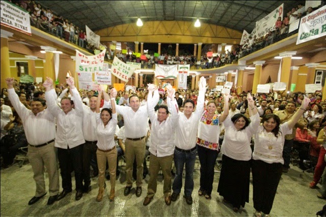 Ratifica el PRI a Nerio Torres y a los Candidatos a Diputados de los
siete Distritos de Mérida.