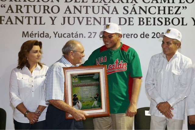 Inician trámites para la construcción de un campo profesional en la
Liga Yucatán