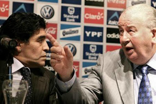 FIFA odia el futbol y la transparencia: Maradona